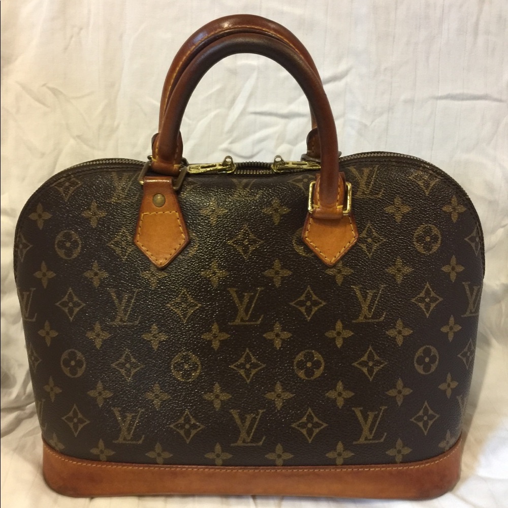 Authentic Louie Vuitton Alma PM